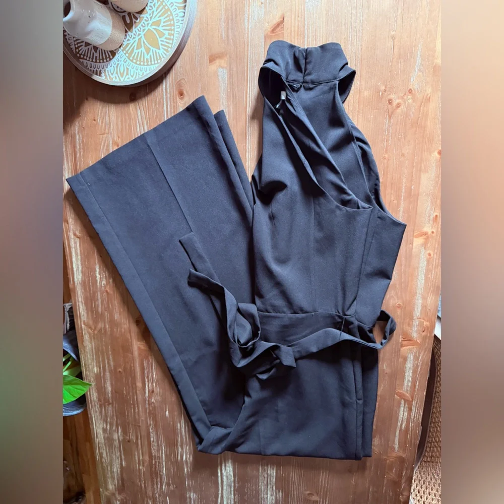 New York & Company Black Wide-Leg Jumpsuit - Picture 4 of 8